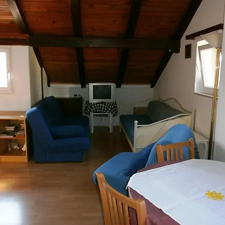 Apartment Ana Old Town *