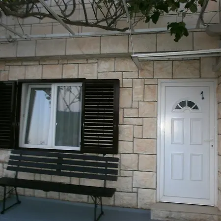 Apartment Ana Old Town
