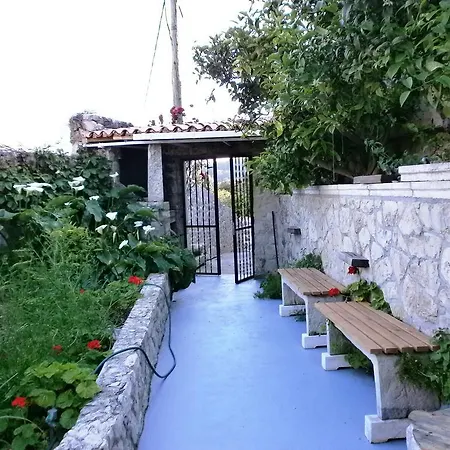 Apartment Ana Old Town